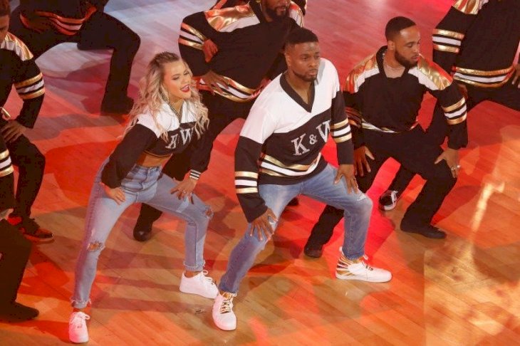 Image Credit: Getty Images/Kelsey McNeal via Getty Images | Kel Mitchel and Witney Carson in the season 28 finale Image Credit: Getty Images/Kelsey McNeal via Getty Images | Kel Mitchel and Witney Carson in the season 28 finale