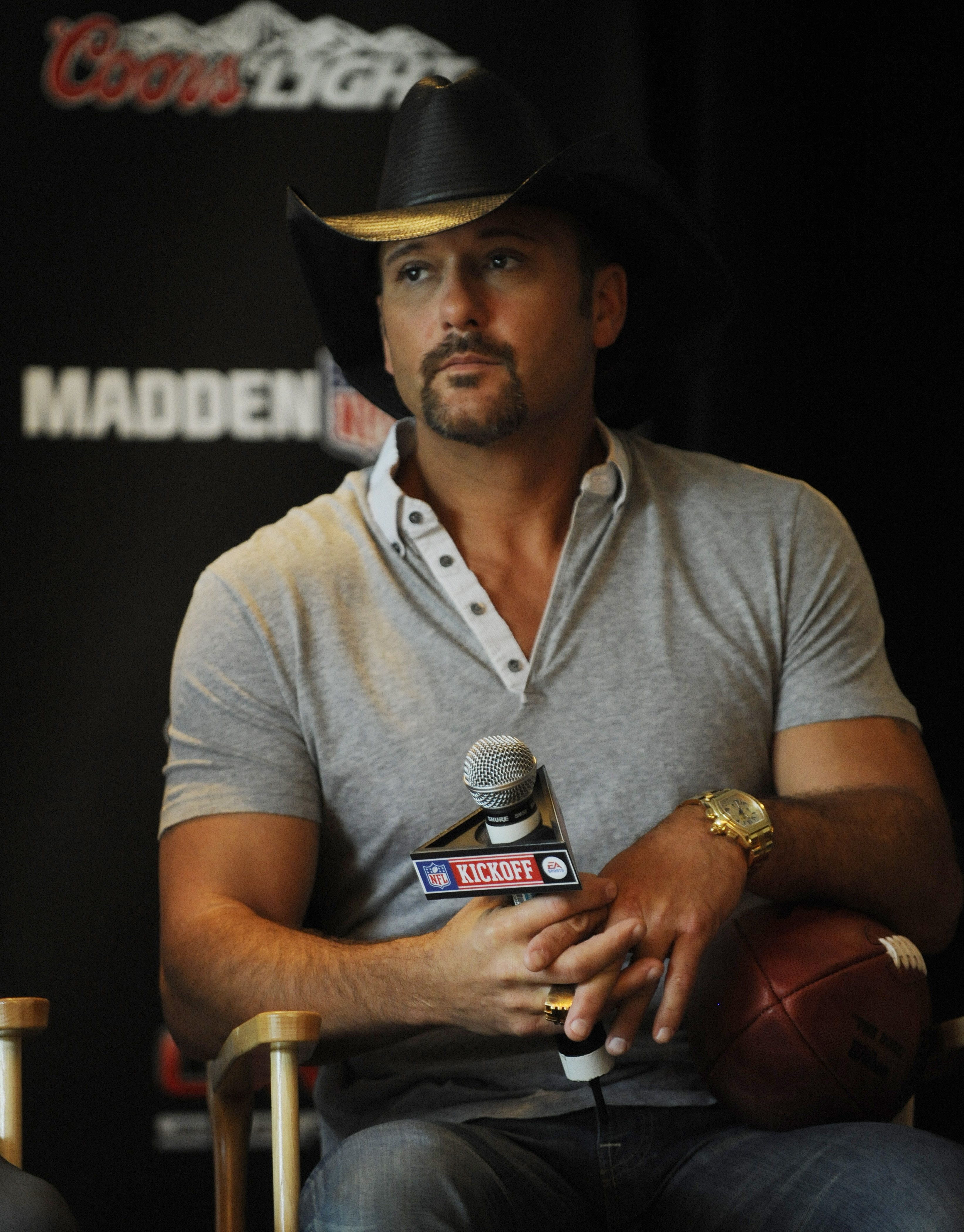 Image Credits: Getty Images / Jeff Swensen | Tim McGraw for the 2009 NFL Opening Kickoff event on September 9, 2009 in Pittsburgh, Pennsylvania. Image Credits: Getty Images / Jeff Swensen | Tim McGraw for the 2009 NFL Opening Kickoff event on September 9, 2009 in Pittsburgh, Pennsylvania.