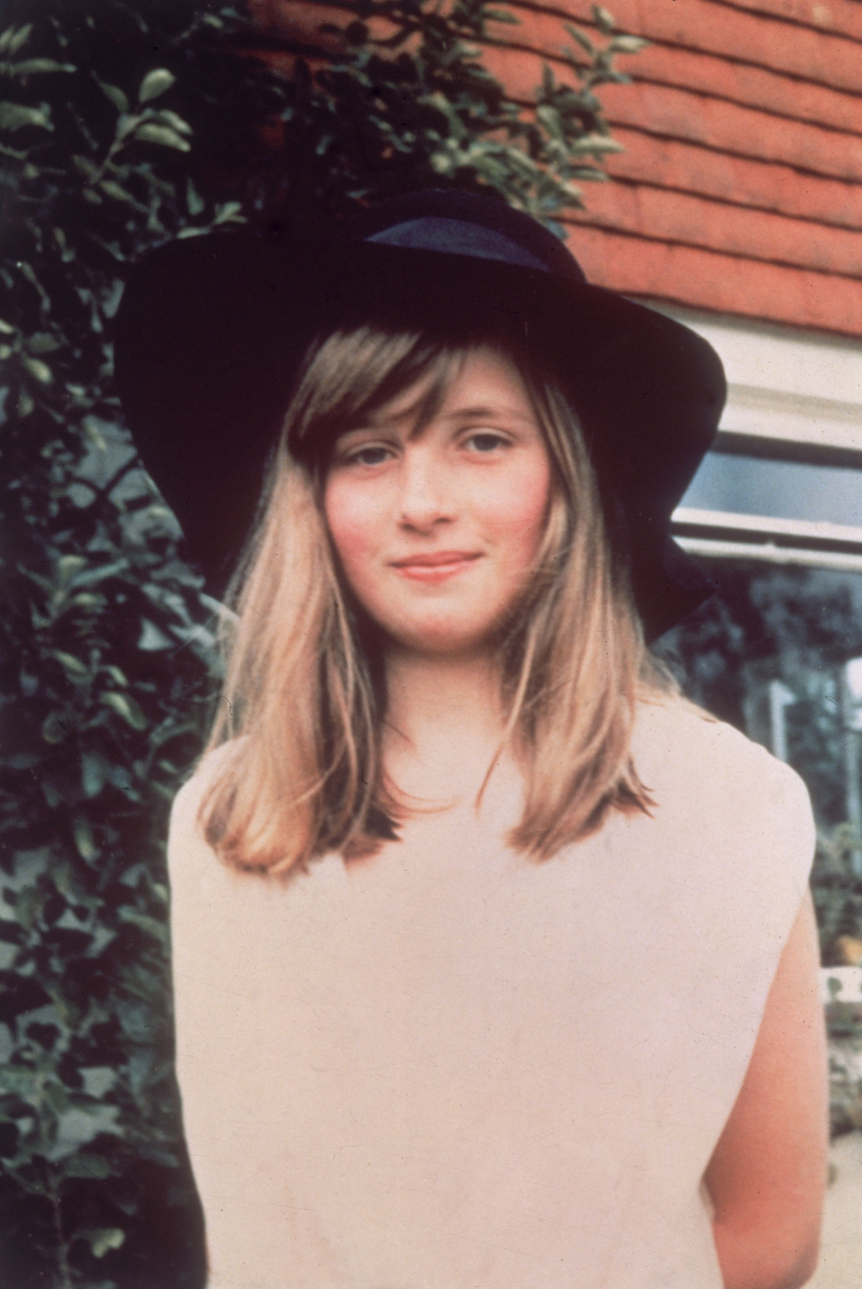 Lady Diana Spencer (1961 - 1997), later the wife of Prince Charles, during a summer holiday / Getty Images Lady Diana Spencer (1961 - 1997), later the wife of Prince Charles, during a summer holiday / Getty Images