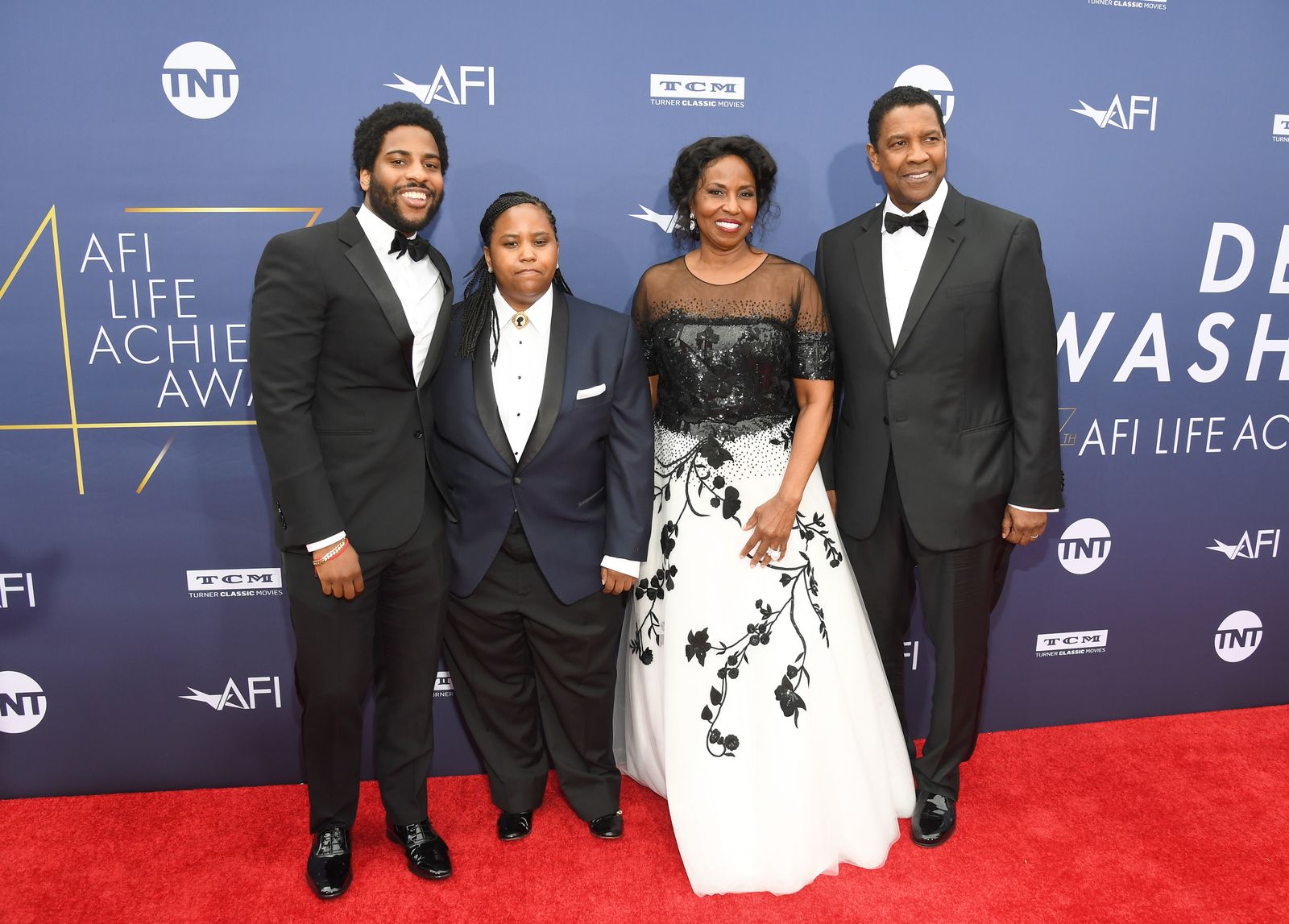 (L-R) Malcolm Washington, Katia Washington, Pauletta Washington, and honoree Denzel Washington attend the 47th AFI Life Achievement Award Honoring Denzel Washington at Dolby Theatre,2019 in Hollywood/Photo:Getty Images