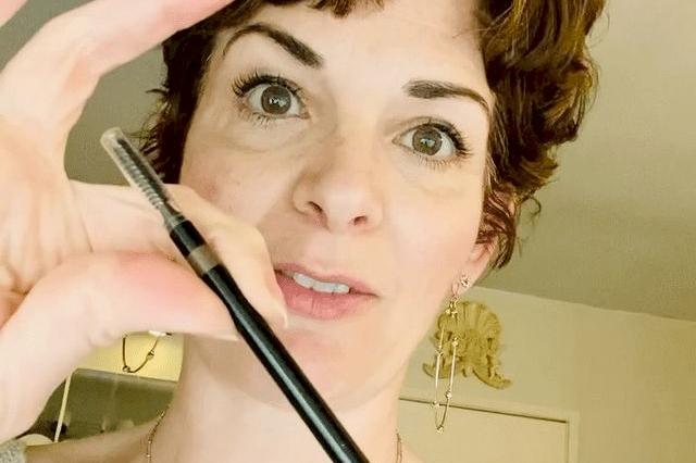 Makeup And Fashion Mistakes That Are Aging You