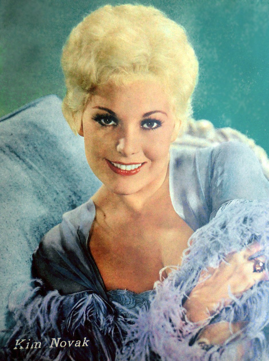 Image Source: Wikimedia Commons| Kim Novak in 1957 Image Source: Wikimedia Commons| Kim Novak in 1957