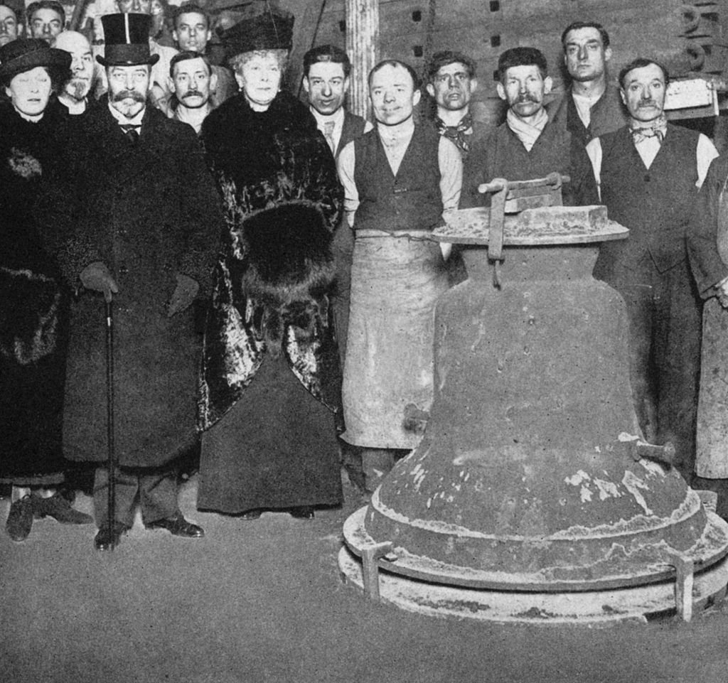 Image Credit: Getty Images / King George V (1865-1936) and Queen Mary (1867-1953) with the 'Victory' bell for Westminster Abbey, c1910s-c1920s.