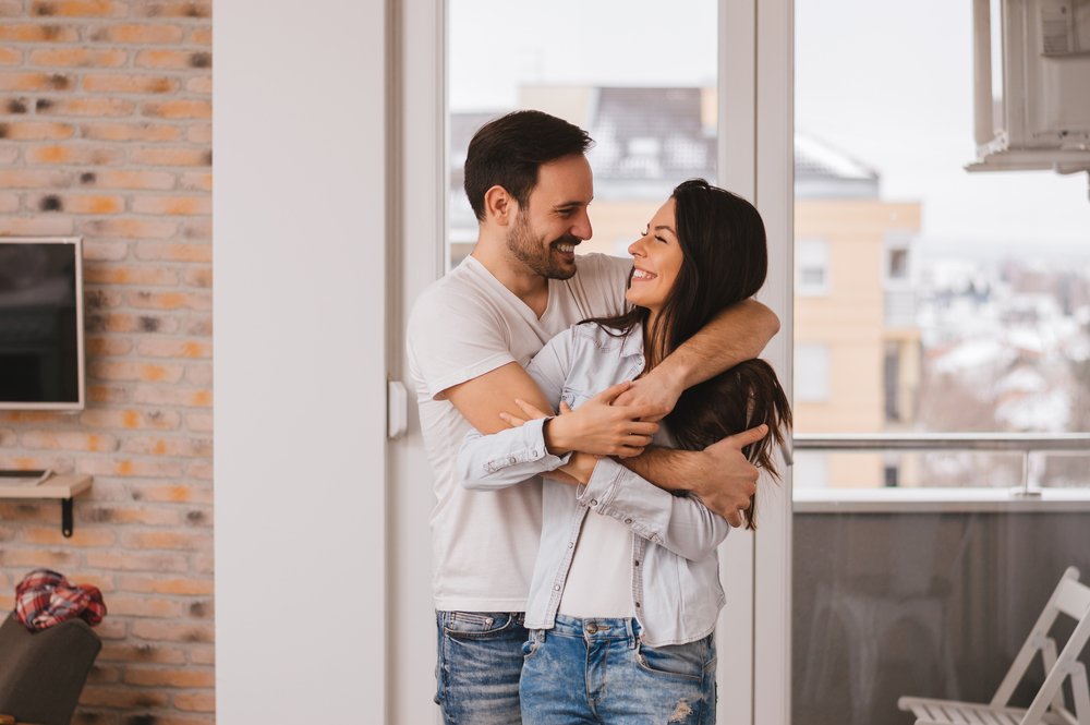 Mother brings new man to the house | Shutterstock Mother brings new man to the house | Shutterstock