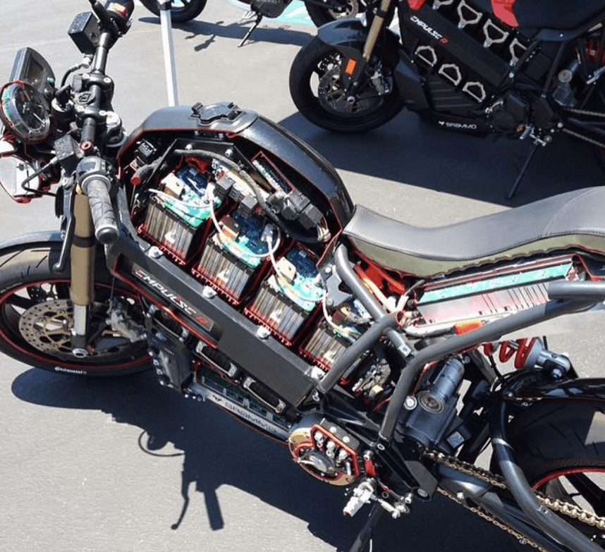 Image Credit: Reddit/OldBear_65 - SoCal 2013 Triumph Street Triple R Image Credit: Reddit/OldBear_65 - SoCal 2013 Triumph Street Triple R