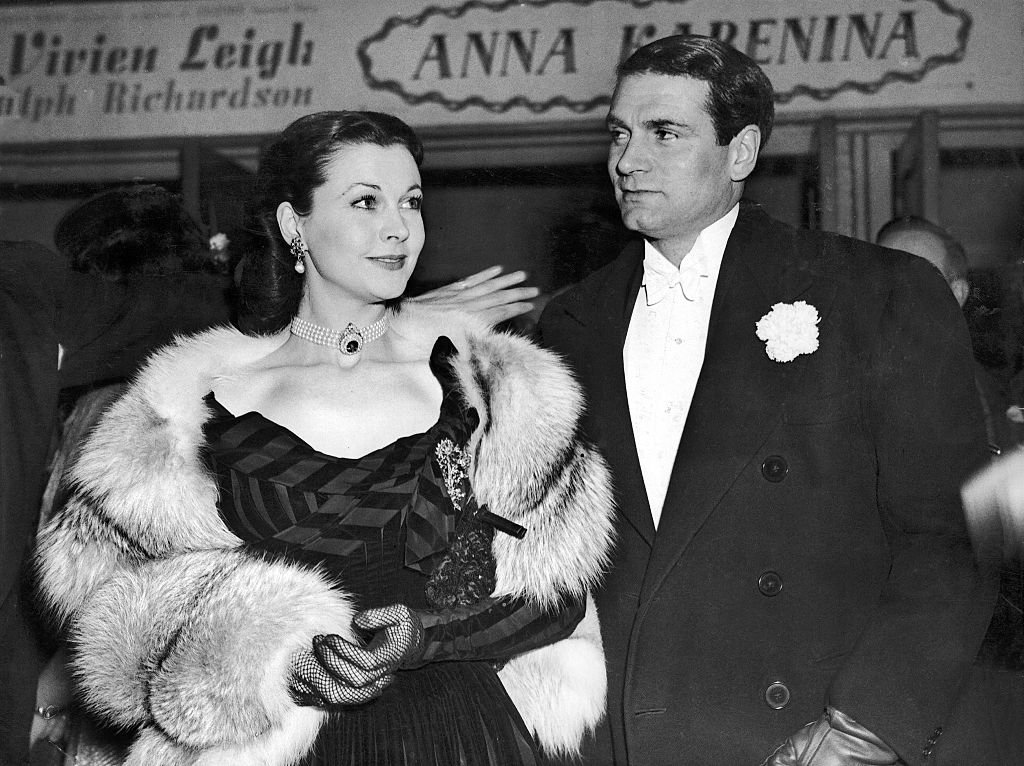 Image Credits: Getty Images / Keystone-France/Gamma-Rapho | Vivien Leigh and Laurence Olivier at a public event