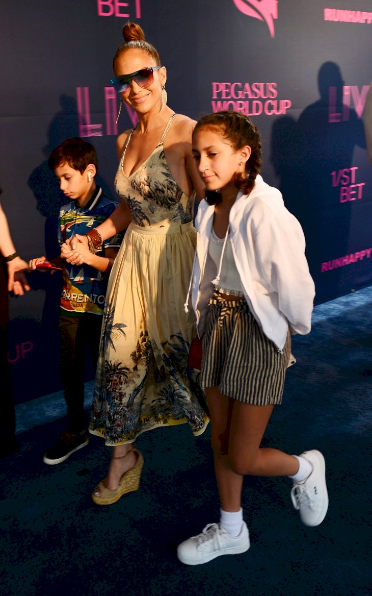 Jennifer Lopez with children Emme Maribel Muñiz and Maximilian David Muñiz / Photo:Getty Images