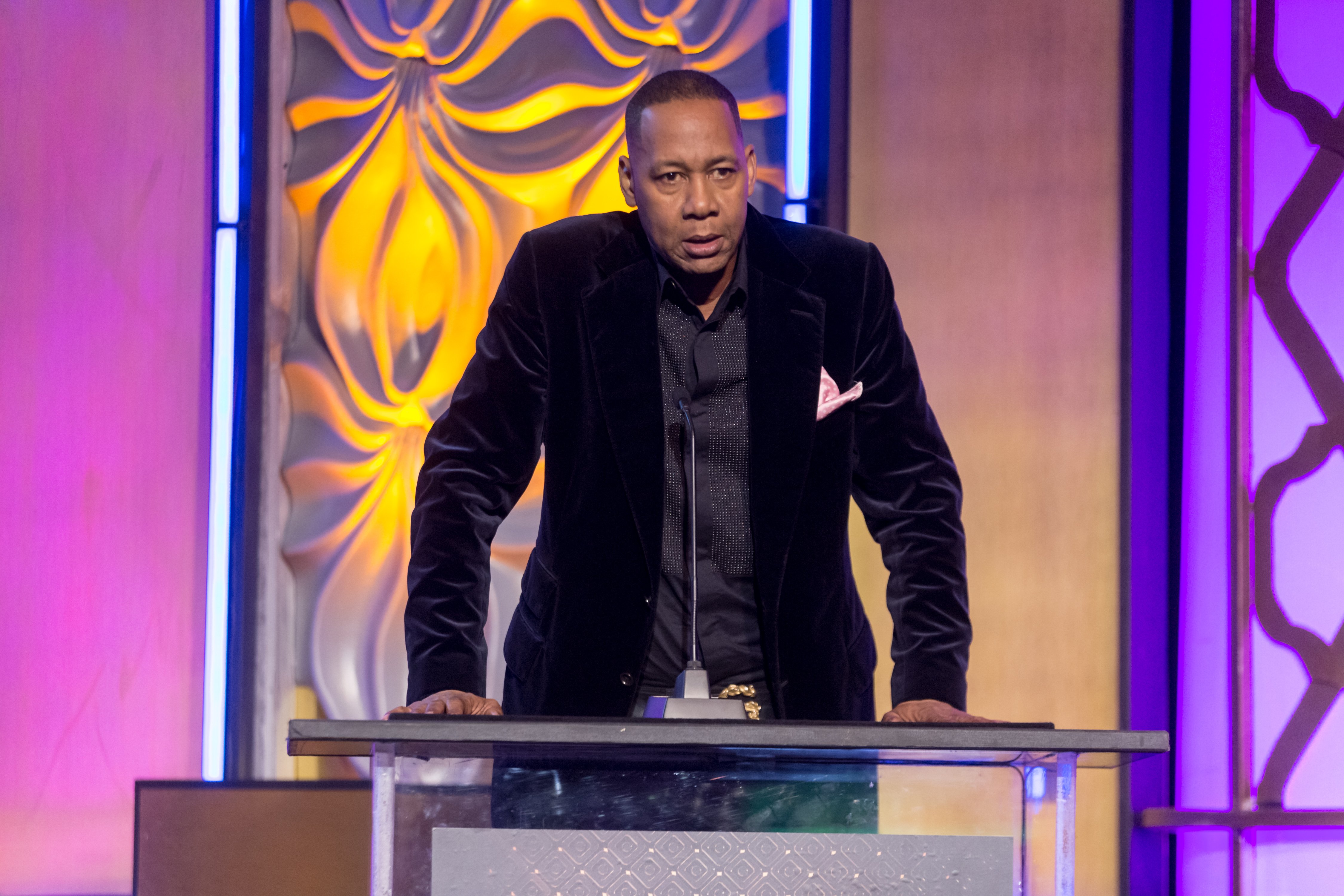 Image Credits: Getty Images / Greg Doherty | Mark Curry presents an award at the 2nd Annual All Def Movie Awards at Belasco Theatre on February 22, 2017 in Los Angeles, California. Image Credits: Getty Images / Greg Doherty | Mark Curry presents an award at the 2nd Annual All Def Movie Awards at Belasco Theatre on February 22, 2017 in Los Angeles, California.