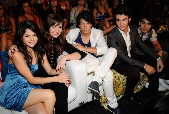 Image Credits: Getty Images | One of the most iconic Disney couples, Nick Jonas and Selena Gomez ended their tie in 2009