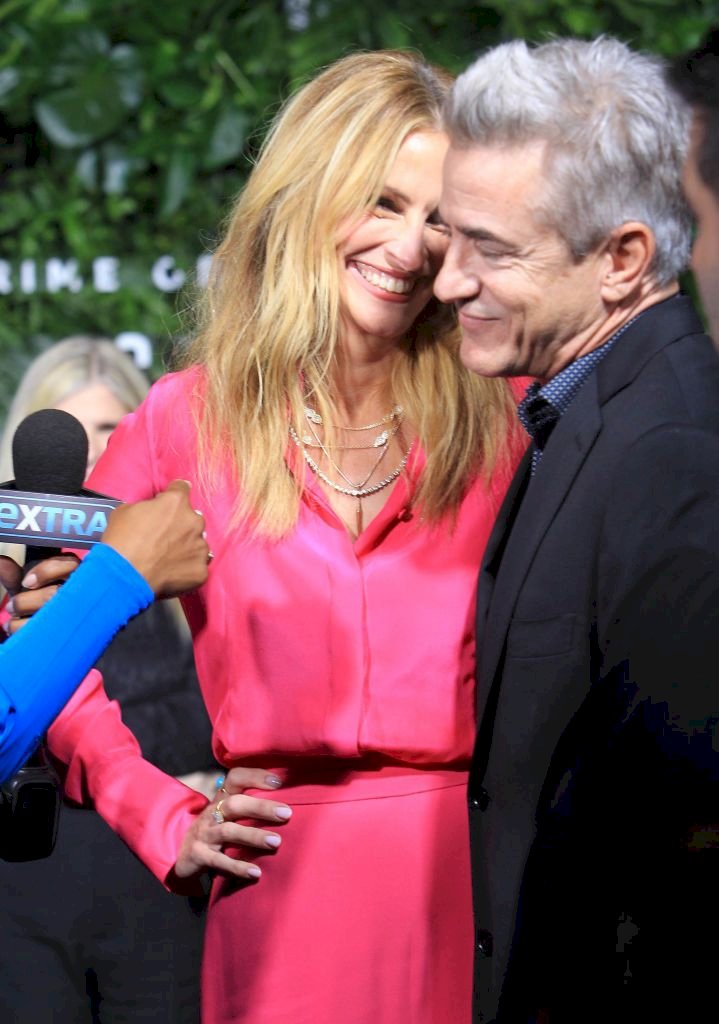Julia Roberts and Dermot Mulroney are seen on October 2, 2018 in Los Angeles, CA. | Source: Getty Images