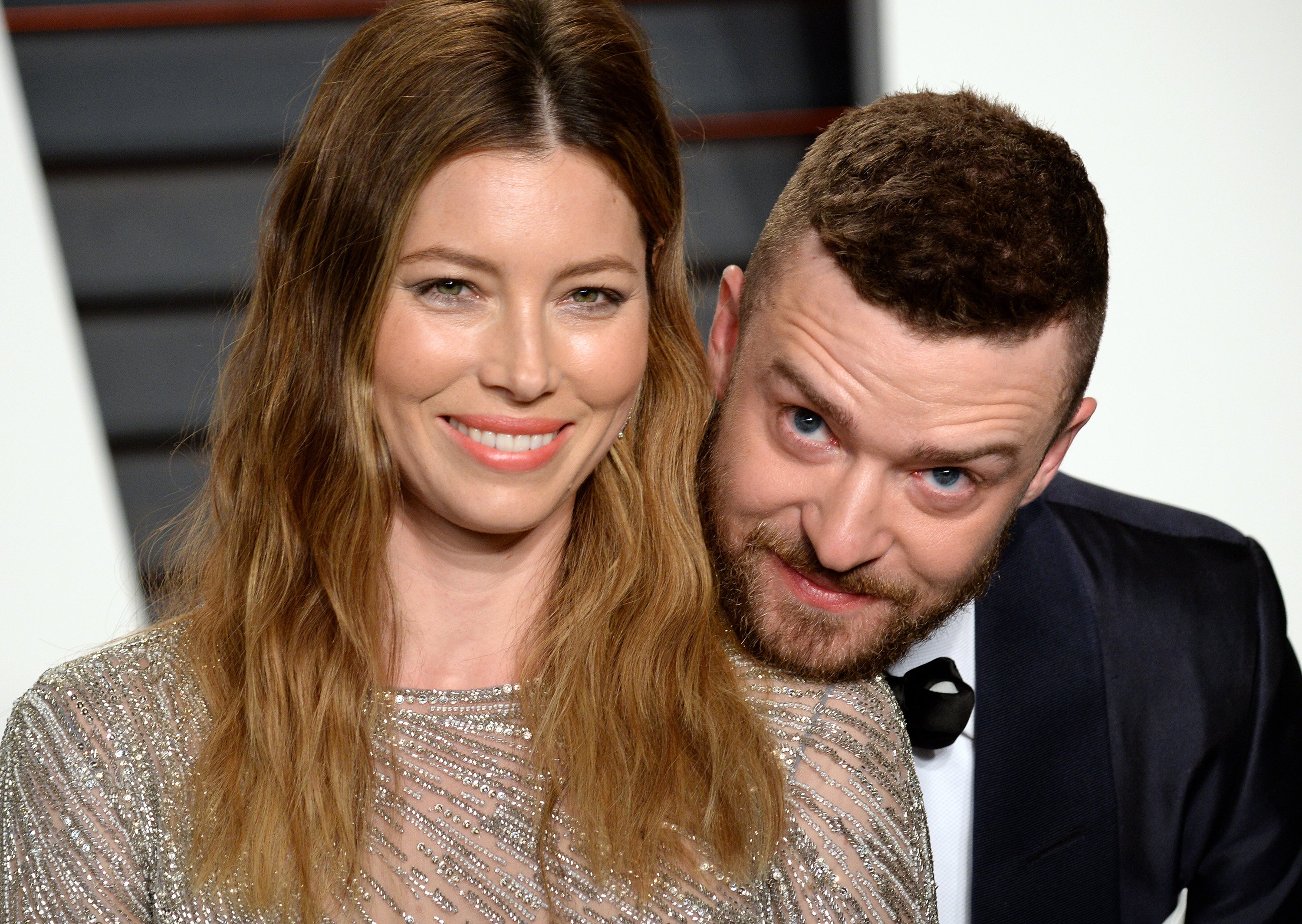 Justin Timberlake and Jessica Biel at the 2016 Vanity Fair Oscar Party / Getty Images