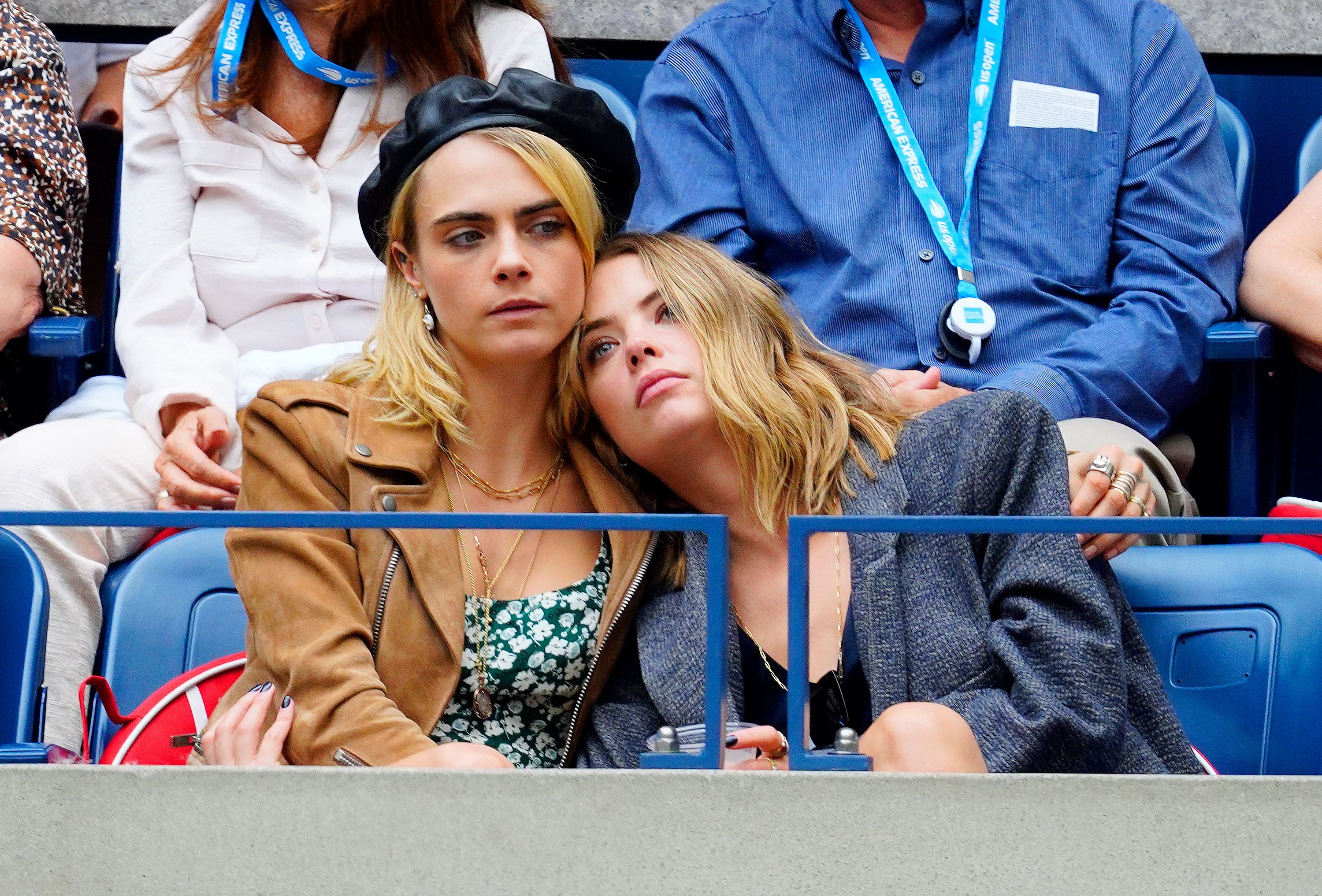 Cara Delevingne and Ashley Benson attend the 2019 US Open Women's final / Getty Images
