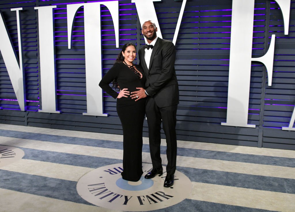 Image Source: Getty Images/Pregnant Vanessa and Kobe in the Vanity Fair event