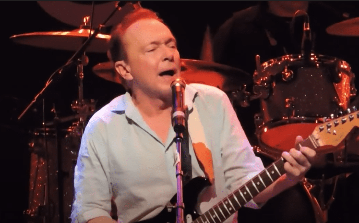 Image Source: Youtube/Inside Edition/David Cassidy performing