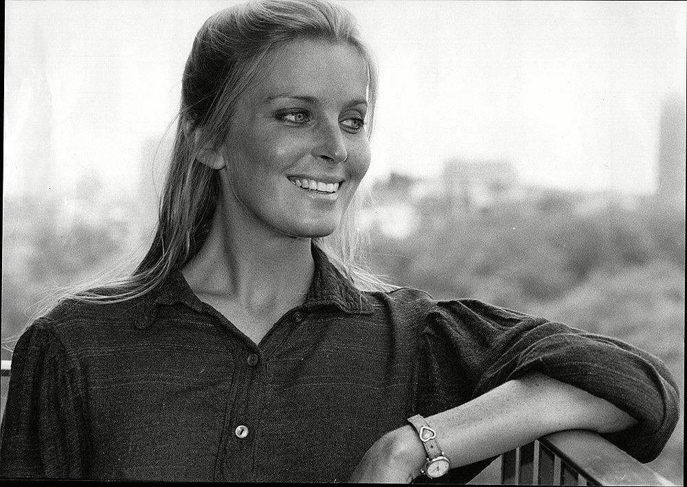 Image Credits: Shutterstock / Bo Derek poses for a photograph.