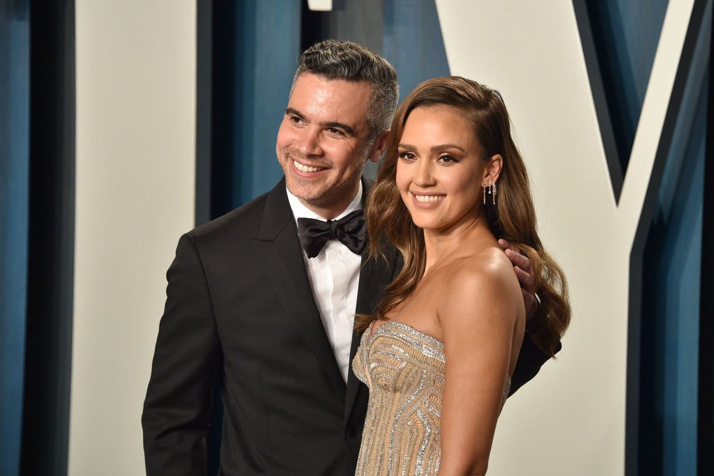 Image Credit: Getty Images / Cash Warren and Jessica Alba attend the 2020 Vanity Fair Oscar Party at Wallis Annenberg Center for the Performing Arts on February 09, 2020. Image Credit: Getty Images / Cash Warren and Jessica Alba attend the 2020 Vanity Fair Oscar Party at Wallis Annenberg Center for the Performing Arts on February 09, 2020.