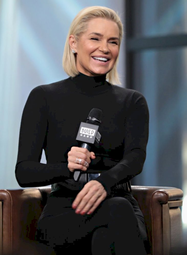 Image Credit: Getty Images / Yolanda Hadid at an interview.