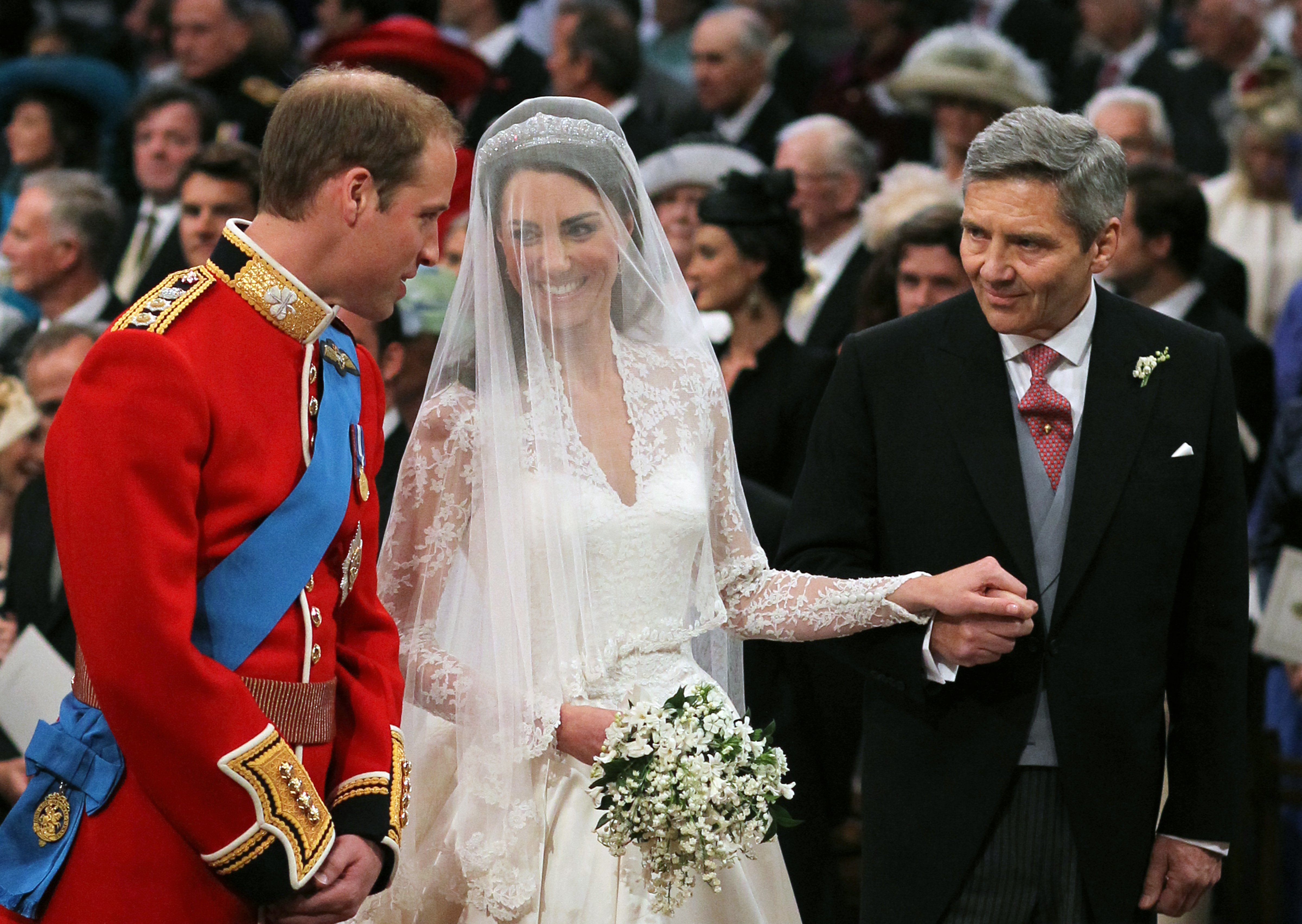 Image Source: Getty Images/Prince William and Kate Middleton on their wedding day