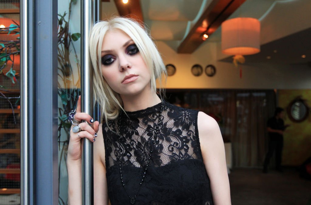 Image Credit: Getty Images / Portrait of Taylor Momsen, star of hit tv show Gossip Girl.