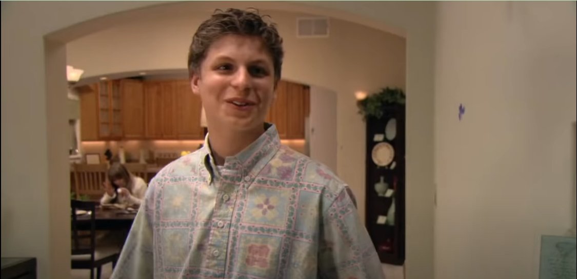 Image Credits: YouTube/WatchMojo - Fox/Netflix/Arrested Development Image Credits: YouTube/WatchMojo - Fox/Netflix/Arrested Development