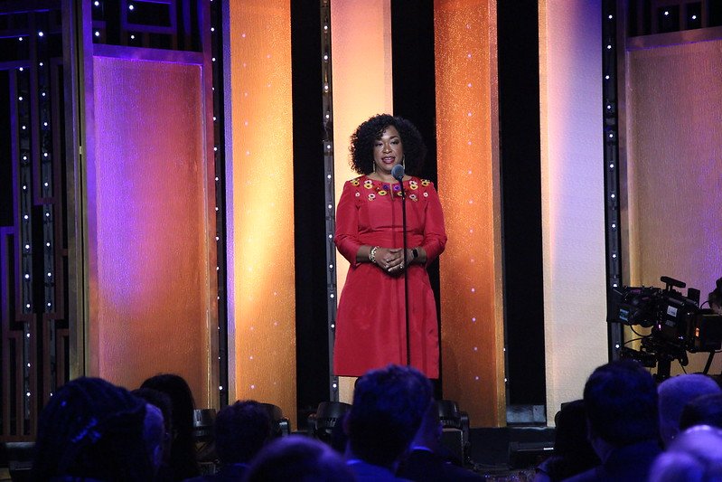 "Shonda Rhimes" / CC BY 2.0 / Peabody Awards / flickr