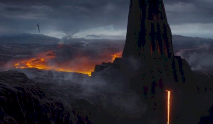 Image credits: Lucasfilm/Bad Robot/Star Wars: The Rise of Skywalker/Youtube/Star Wars Explained