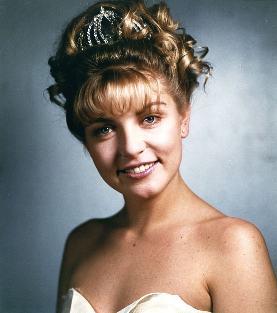 Image Credits: Getty Images / Walt Disney Television | Twin Peaks. Homecoming queen Laura Palmer (Sheryl Lee, pictured) is found dead, washed up on a riverbank wrapped in plastic sheeting. FBI Special Agent Dale Cooper is called in to work with local Sheriff Harry S.Truman in the investigation of the gruesome murder in the small Northwestern town of Twin Peaks.