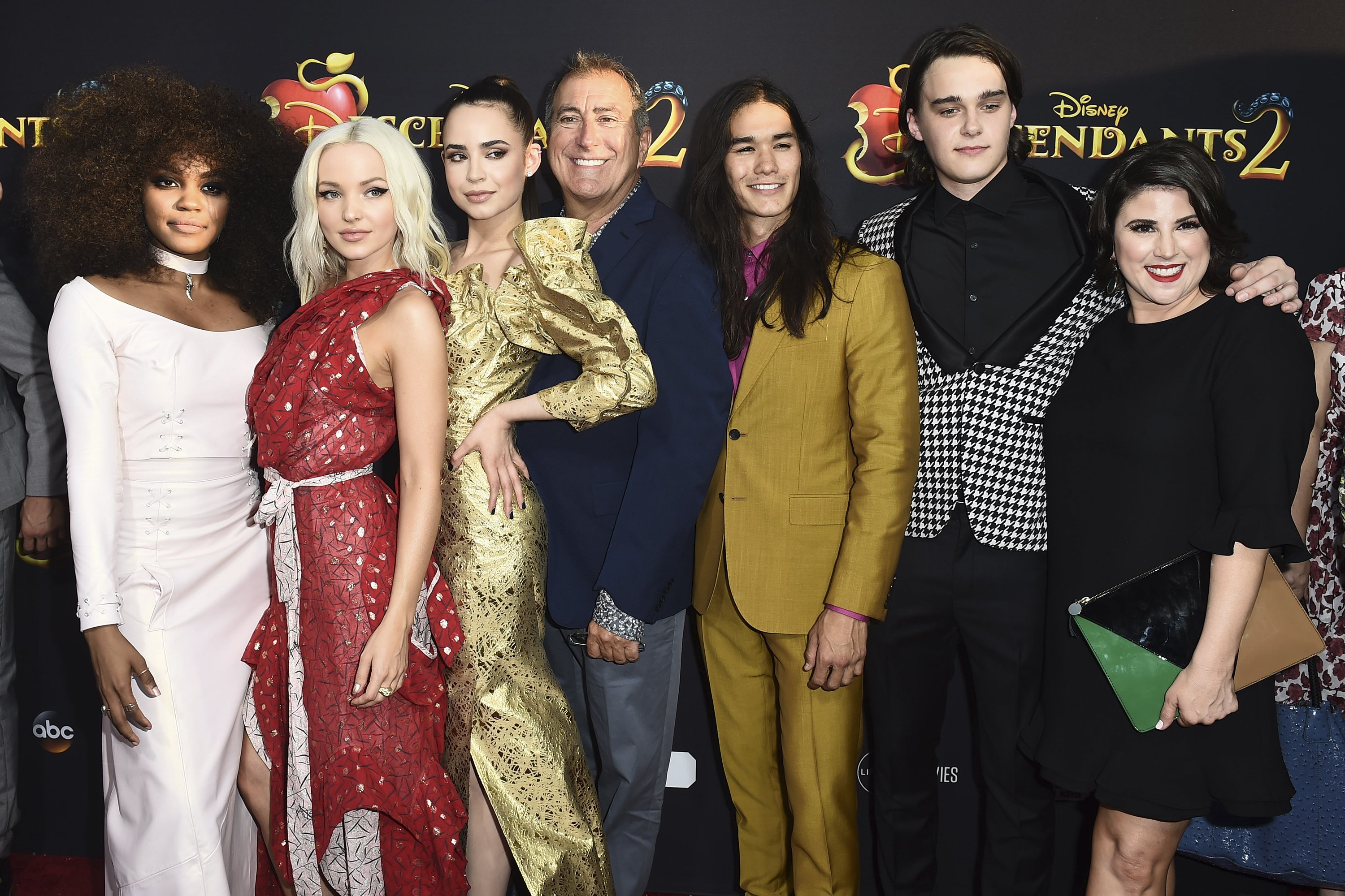 The Way The Descendants Actors Changed Since The First Movie