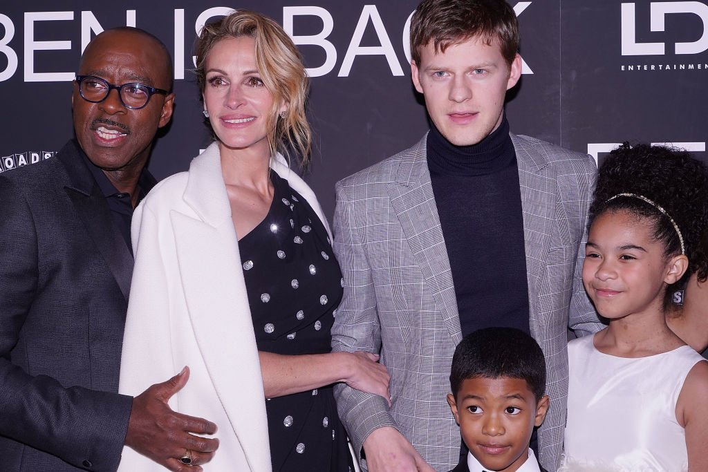 Image Source: Getty Images/Jimi Celeste/Courtney B. Vance, Julia Roberts, Lucas Hedges, Jakari Fraser and Mia Fowler attend the New York premiere of "Ben is Back" at AMC Loews Lincoln Square on December 3, 2018 in New York City Image Source: Getty Images/Jimi Celeste/Courtney B. Vance, Julia Roberts, Lucas Hedges, Jakari Fraser and Mia Fowler attend the New York premiere of "Ben is Back" at AMC Loews Lincoln Square on December 3, 2018 in New York City