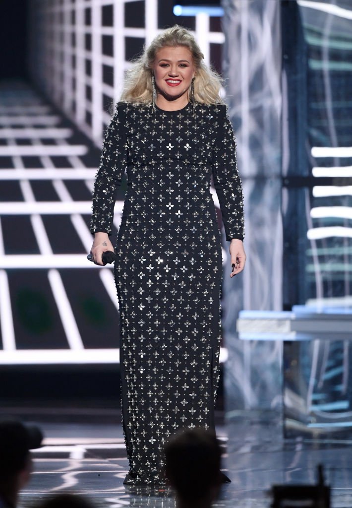 Image Source:Getty Images/Ethan Miller/Kelly Clarkson hosts the 2019 Billboard Music Awards at MGM Grand Garden Arena on May 1, 2019 in Las Vegas, Nevada