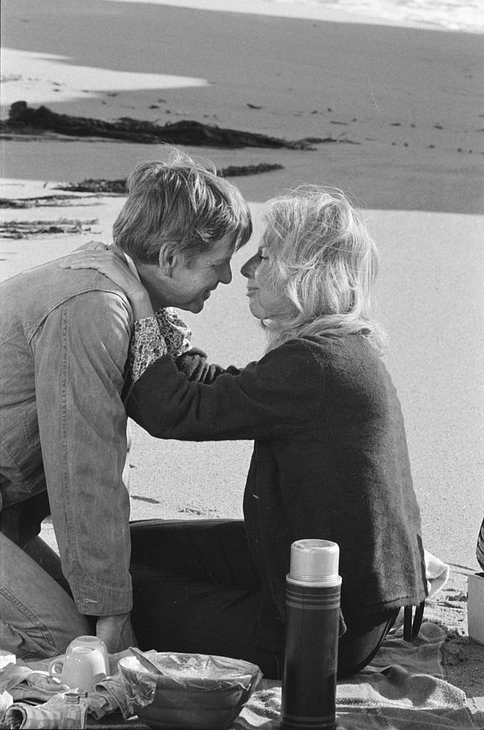 Image Credits: Getty Images / CBS | THE WALTONS Michael Learned as Olivia Walton and Ralph Waite as John Walton on "The Parting". Image dated November 16, 1978.