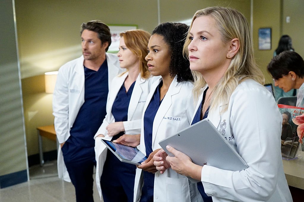 Image Credit: Getty Images/Walt Disney Television via Getty Images/Kelsey McNeal | MARTIN HENDERSON, SARAH DREW, KELLY MCCREARY, JESSICA CAPSHAW on set