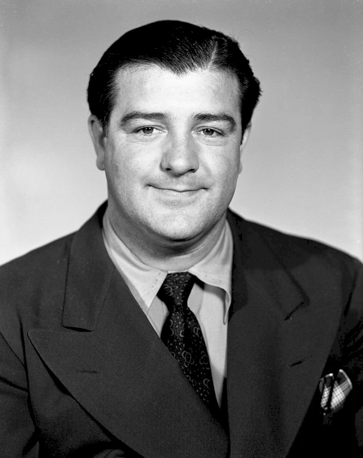 Image Credit: Getty Images / Lou Costello at a photo shoot.