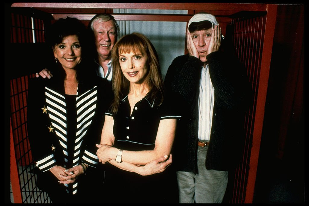 Image Credit: Getty Images / Actors (L-R) Dawn Wells, Russell Johnson, Tina Louise & Bob Denver fr. TV's Gilligan's Island at trading card show.