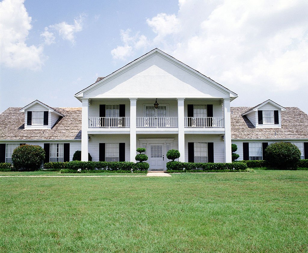 Image Credit: Getty Images / American television series 'Dallas' shows the exterior of the Southfork Ranch, televison home of the Ewing family, 1982.