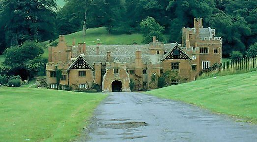 Image Source: Wikimedia Commons Image Source: Wikimedia Commons