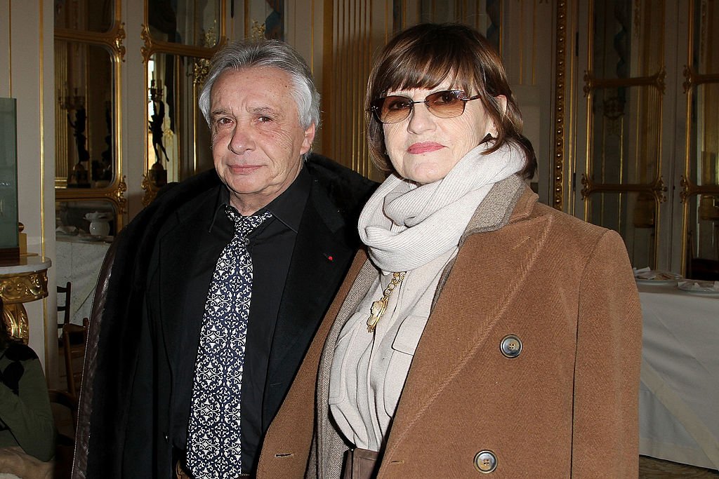 Michel Sardou et sa femme Elisabeth Haas en 1977. l Source : Getty Images Michel Sardou et sa femme Elisabeth Haas en 1977. l Source : Getty Images