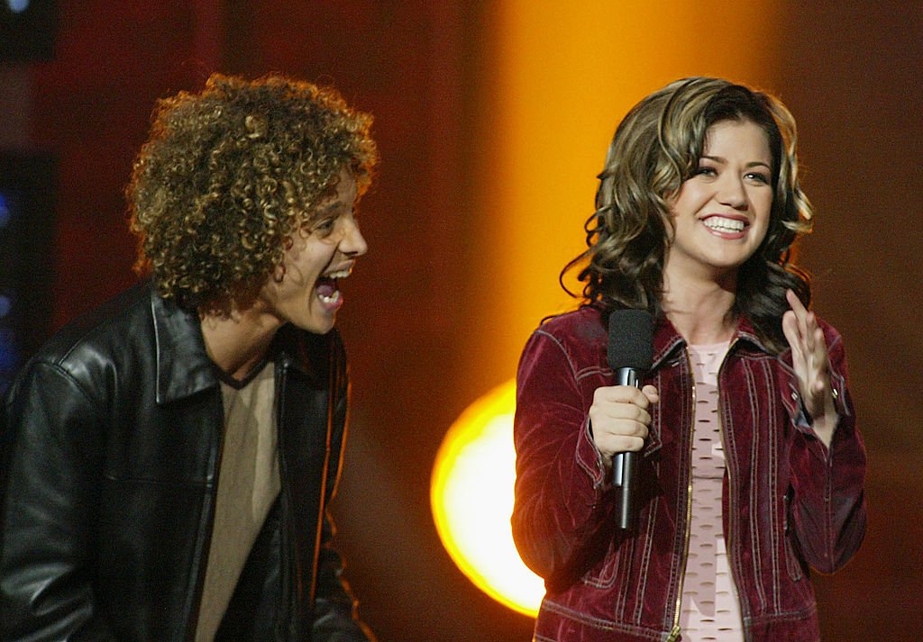 Image Credit: Getty Images / Kelly Clarkson & Justin Guarini during "American Idol" Season 1 Finale - Results Show at Kodak Theatre in Hollywood, California, United States. Image Credit: Getty Images / Kelly Clarkson & Justin Guarini during "American Idol" Season 1 Finale - Results Show at Kodak Theatre in Hollywood, California, United States.