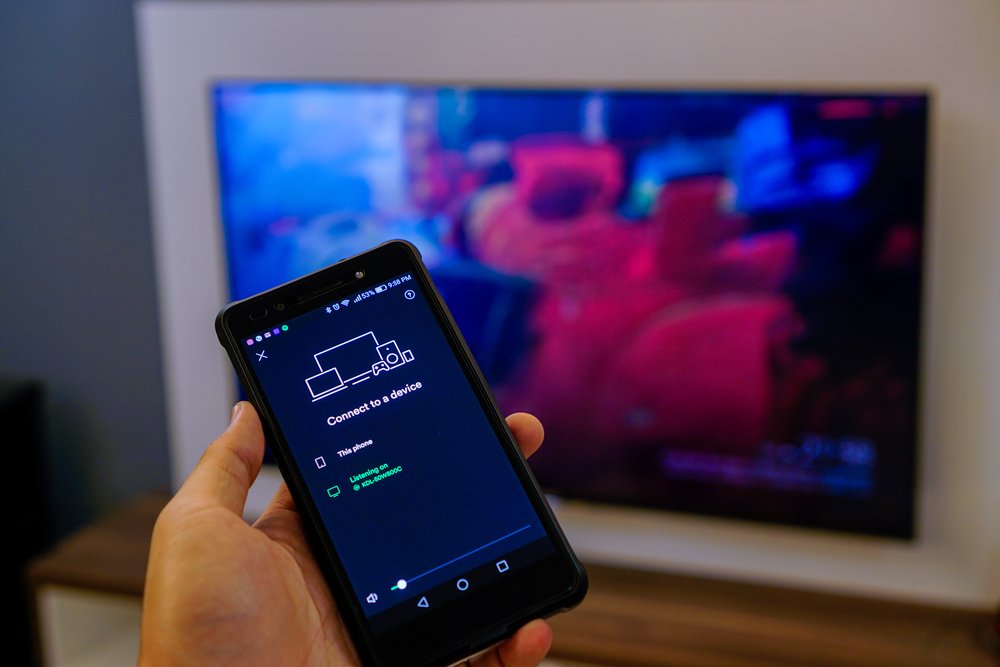 Using chromecast | Unsplash Using chromecast | Unsplash