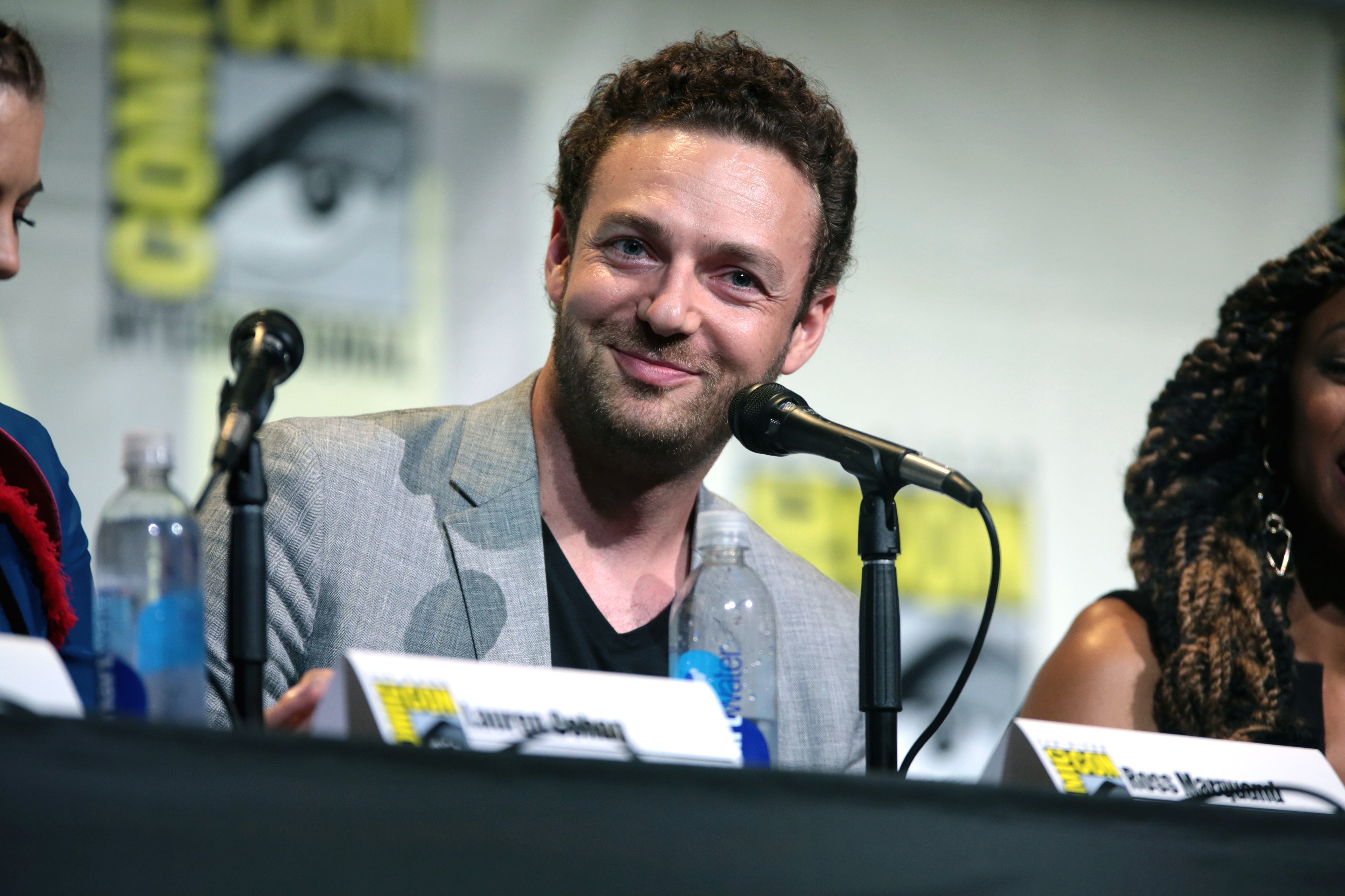 Ross Marquand speaking at the San Diego Comic Con International for "The Walking Dead" /CC BY-SA 2.0/ Gage Skidmore / flickr