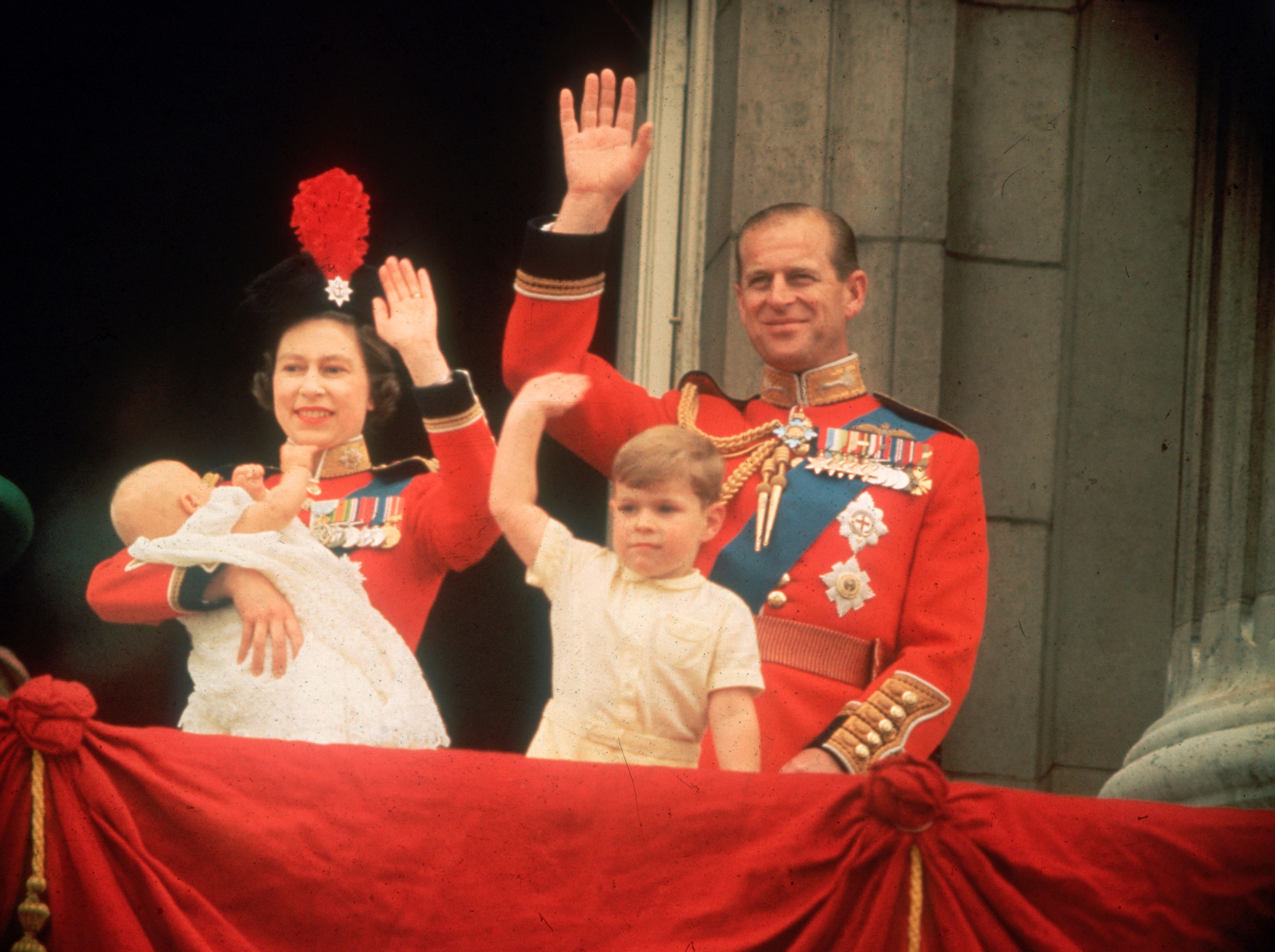 Queen Elizabeth Children : Queen Elizabeth Ii S Four Children Fun Facts