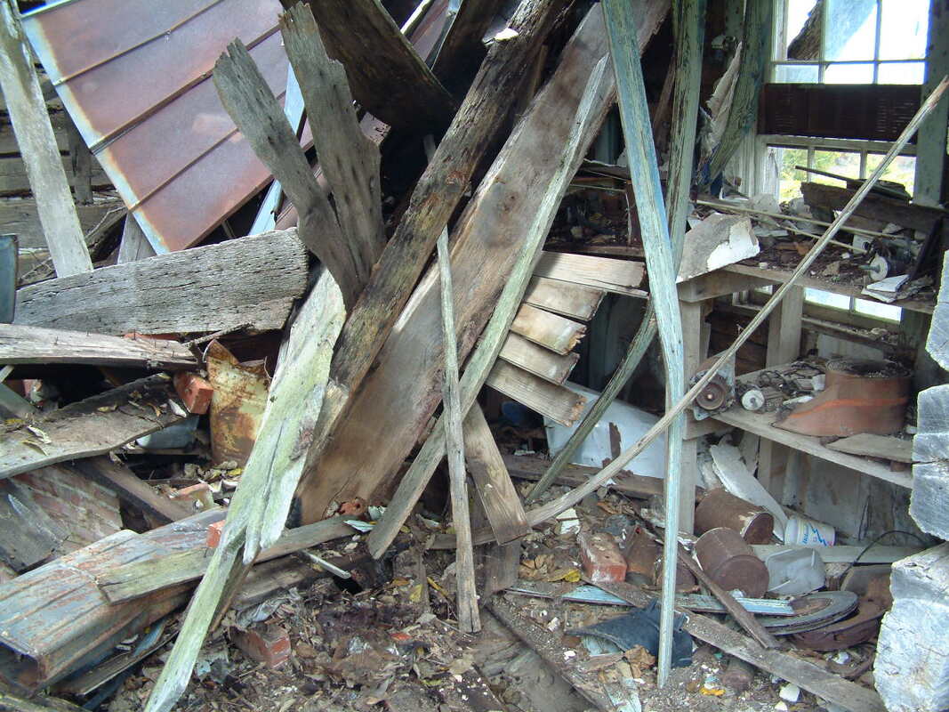 Image credits: A Log Cabin in the Woods