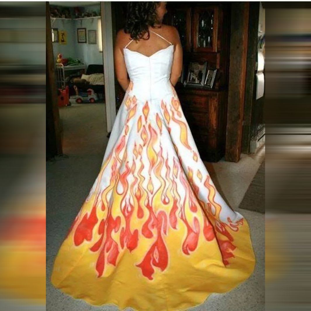 wedding dress made guests uncomfortable