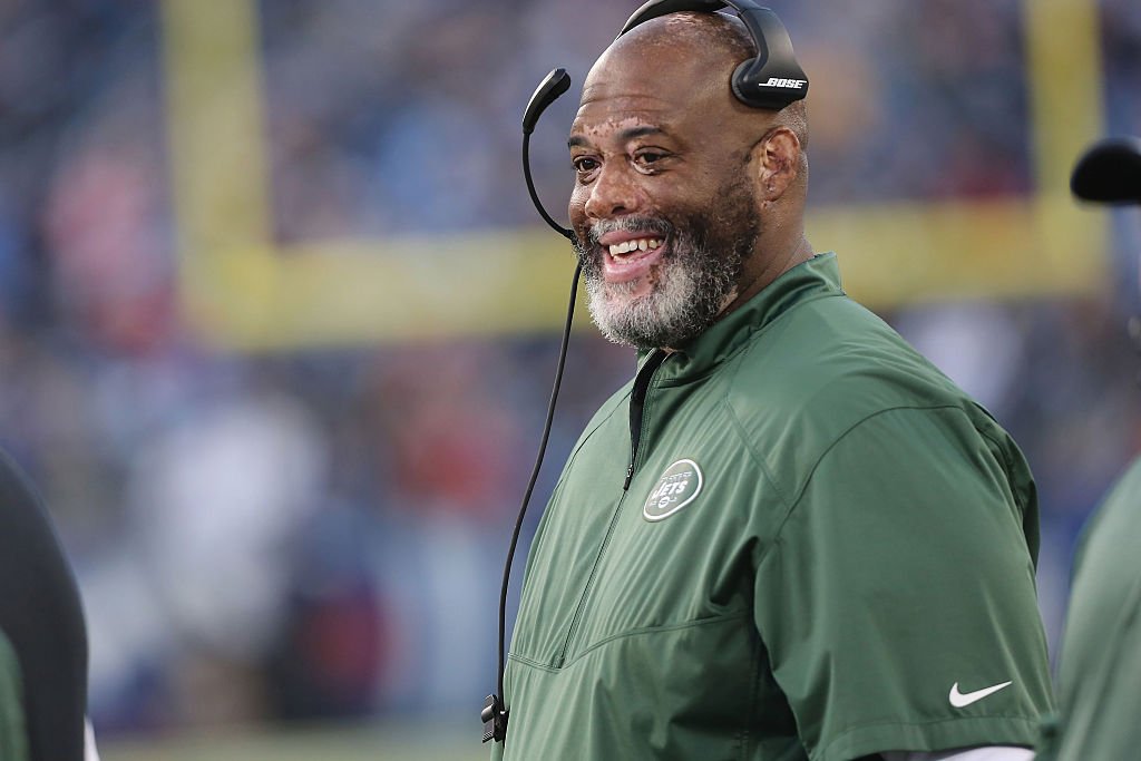 Image Credits: Getty Images / Al Pereira / New York Jets | Defensive Line Coach Karl Dunbar of the New York Jets follows the action against the Tennessee Titans at LP Field on December 14, 2014 in Nashville, Tennessee.