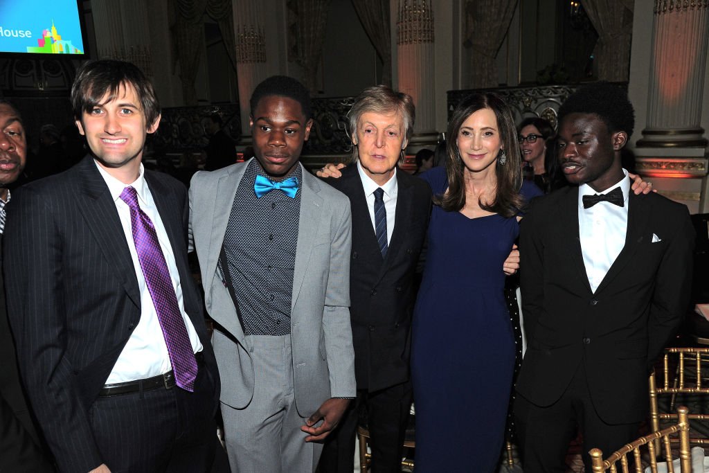Image Credits: Getty Images / Owen Hoffmann / Patrick McMullan | Arlen Blakeman, John Cole, Paul McCartney, Nancy Shevell and Ebow Biney attends The Jewish Board's Spring Benefit at The Plaza on June 04, 2019 in New York City.