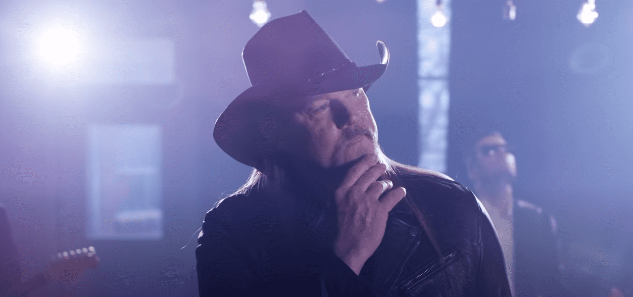 Image source: YouTube | Trace Adkins