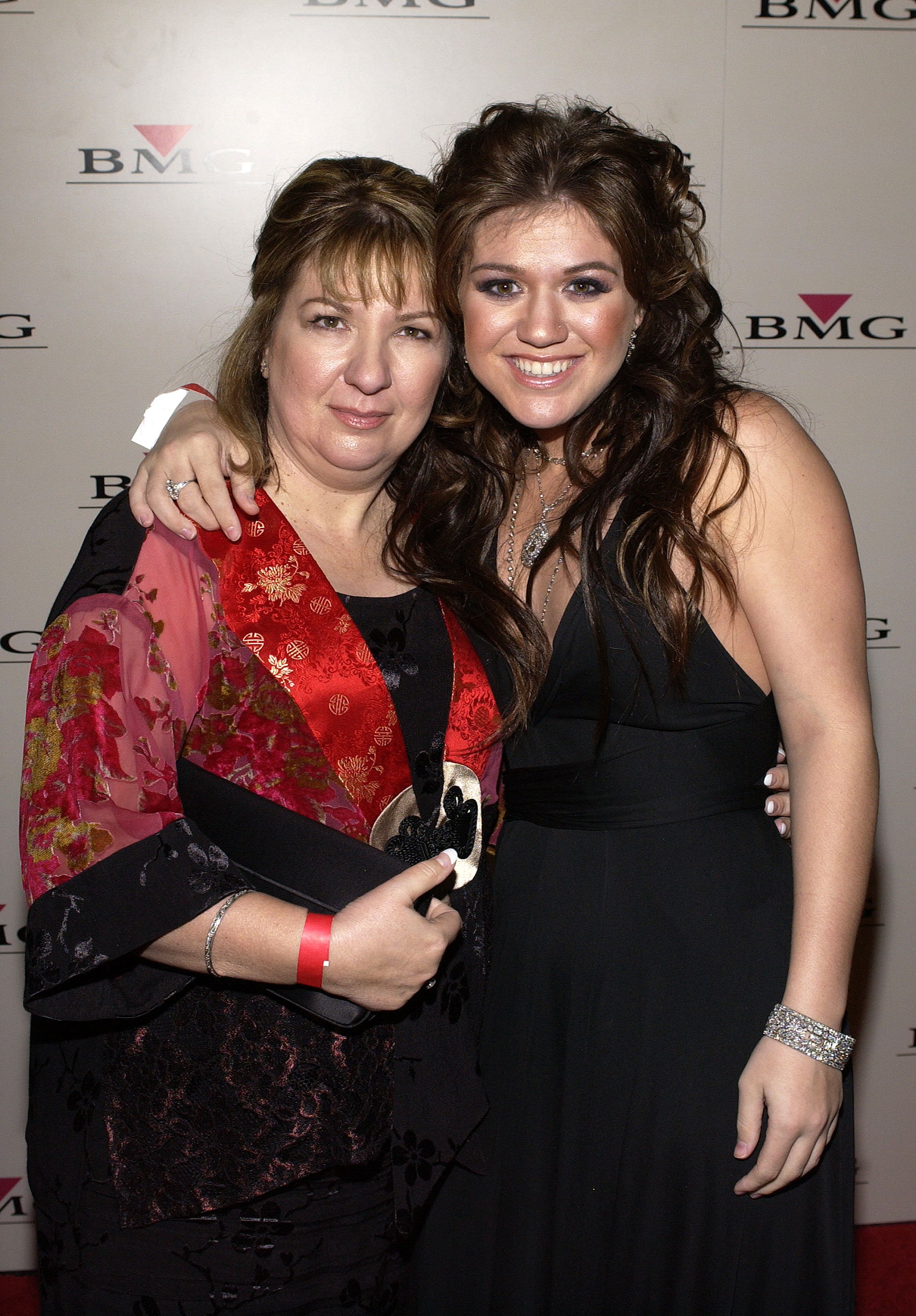 Image Credits: Getty Images | Kelly and her mom
