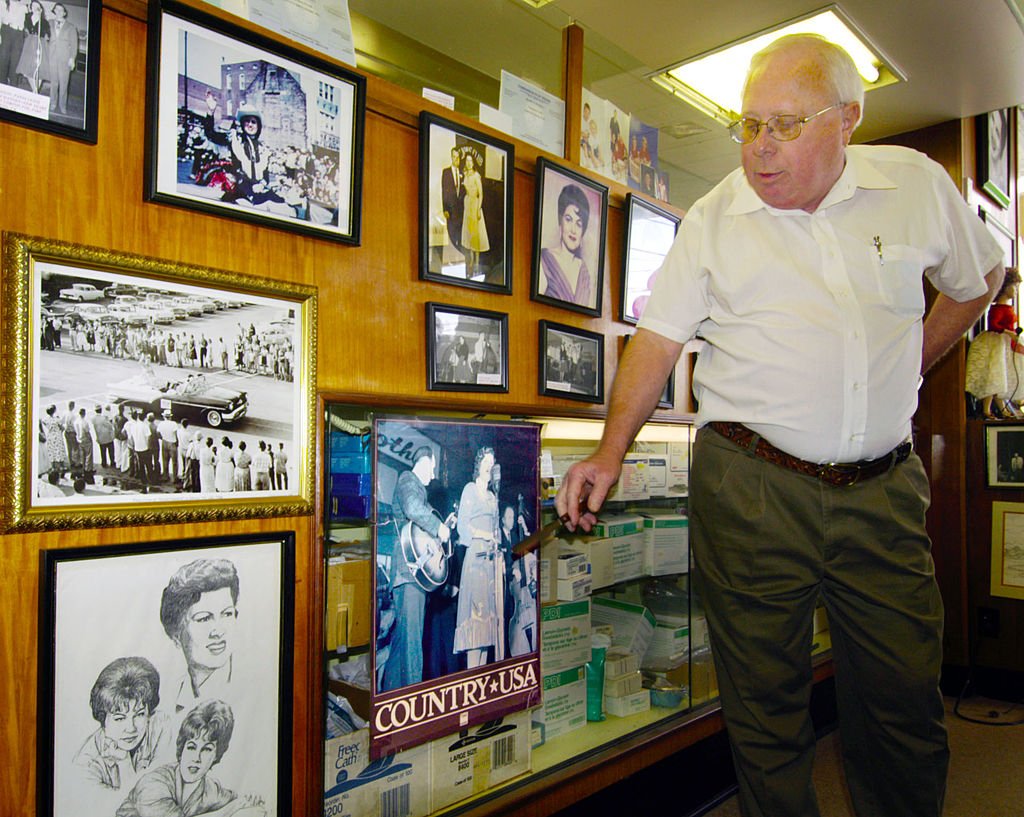 Image Credit: Getty Images / Patsy Cline town history tour Harold Madigan, pharmacist and owner of Gaunt's drug store where patsy Cline worked at the soda fountain.