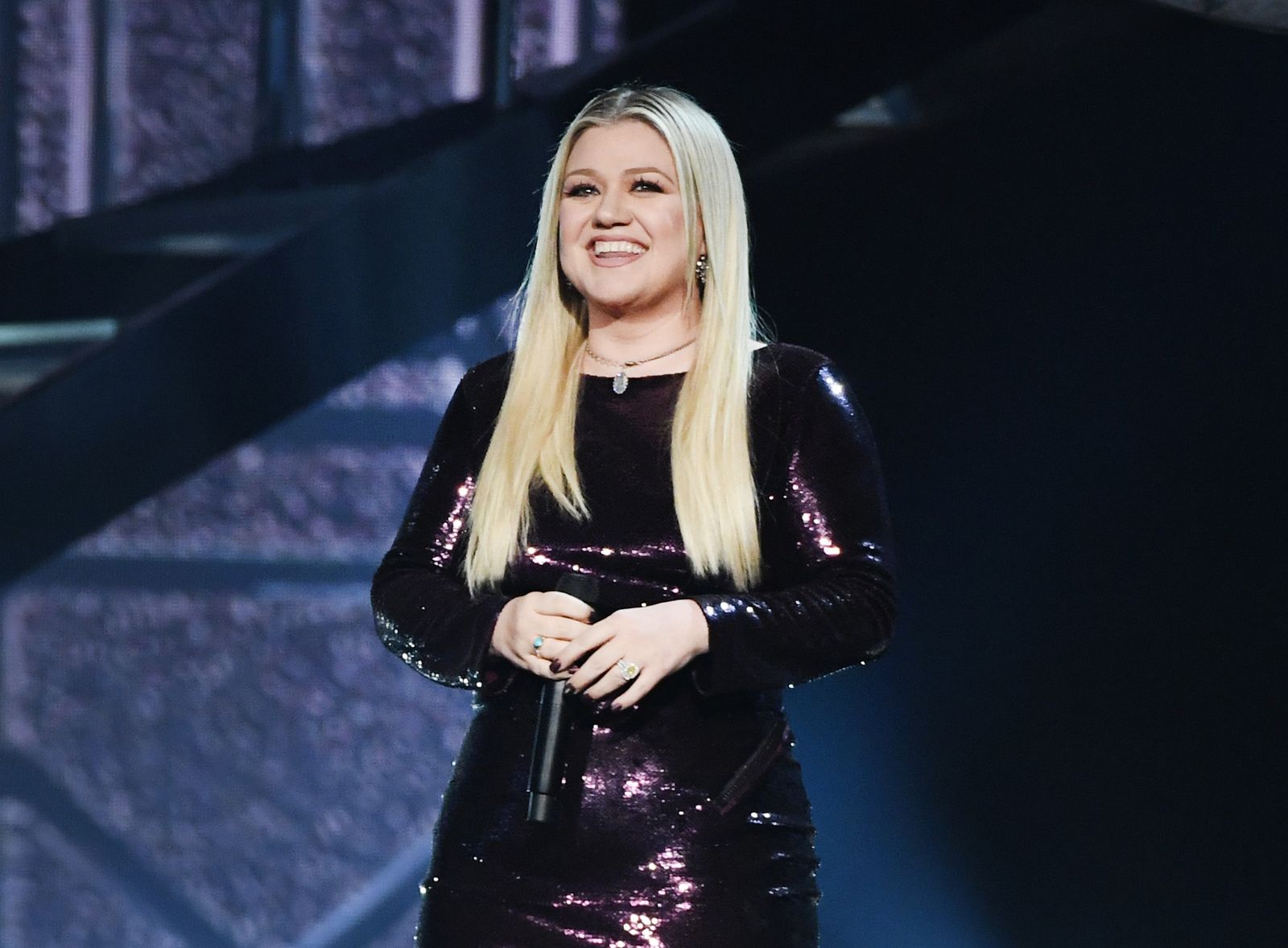 Kelly Clarkson performs onstage during the 53rd Academy of Country Music Awards at MGM Grand Garden Arena , 2018 in Las Vegas/Photo:Getty Images