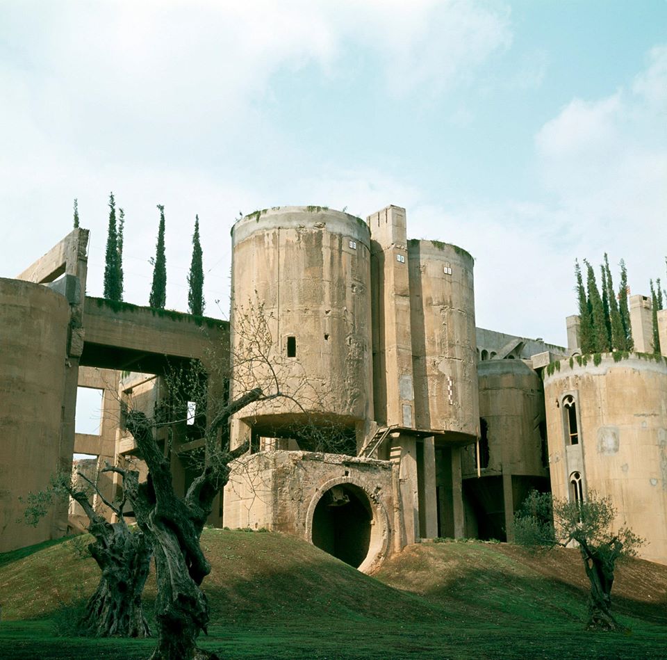 Image Credit: Facebook/Ricardo Bofill Taller de Arquitectura Image Credit: Facebook/Ricardo Bofill Taller de Arquitectura